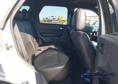 2011 Ford Escape Limited z USA, uszkodzony, nr VIN 1FMCU9EG1BKC25218